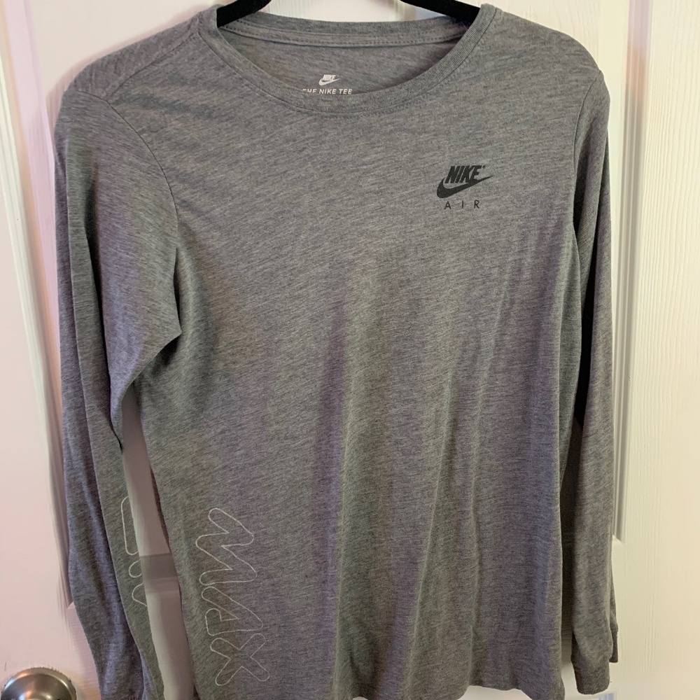 Nike Boys Size Large Tee